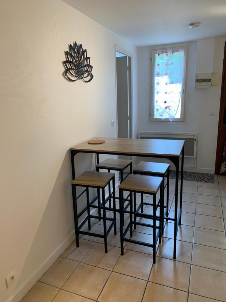 Gites De Montvaltin Le Breuil  Pokój zdjęcie