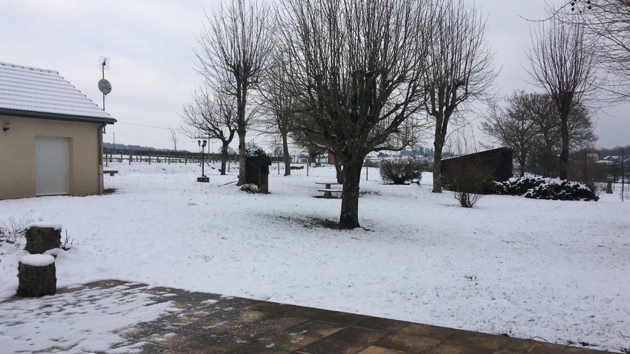 Gites De Montvaltin Le Breuil  Zewnętrze zdjęcie